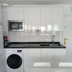 https://apartamento-brisa-center.1costadelsol.com